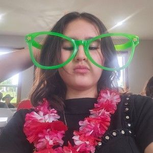 Meet your Posher, Cass